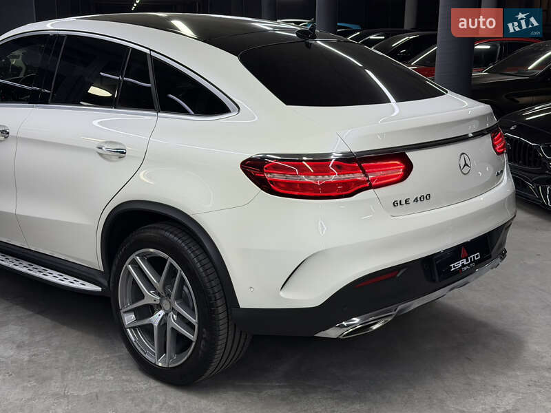 Позашляховик / Кросовер Mercedes-Benz GLE-Class 2015 в Одесі