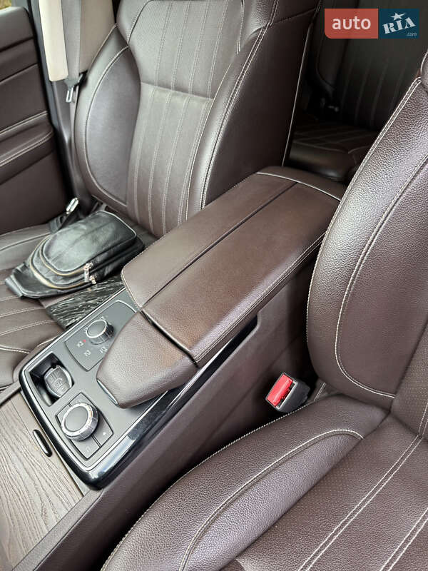 Позашляховик / Кросовер Mercedes-Benz GLE-Class 2017 в Ужгороді фото 25 Позашляховик / Кросовер Mercedes-Benz GLE-Class 2017 в Ужгороді