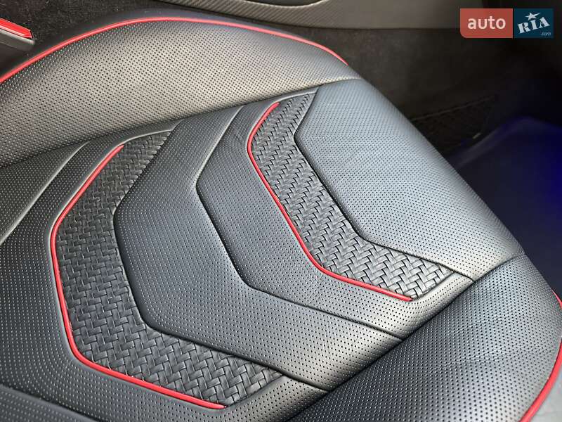 Внедорожник / Кроссовер Mercedes-Benz GLE-Class 2020 в Киеве