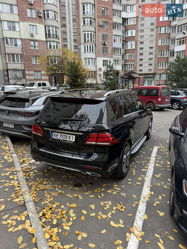 Внедорожник / Кроссовер Mercedes-Benz GLE-Class 2017 в Виннице фото 3 Внедорожник / Кроссовер Mercedes-Benz GLE-Class 2017 в Виннице