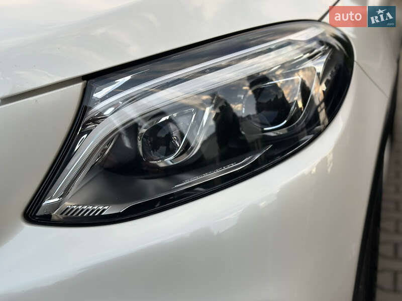Внедорожник / Кроссовер Mercedes-Benz GLE-Class 2015 в Стрые