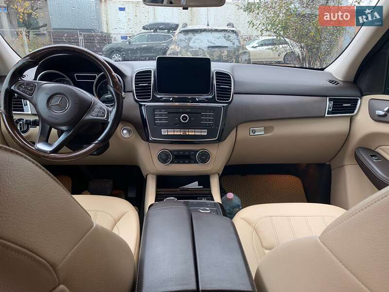 Внедорожник / Кроссовер Mercedes-Benz GLE-Class 2015 в Киеве фото 9 Внедорожник / Кроссовер Mercedes-Benz GLE-Class 2015 в Киеве
