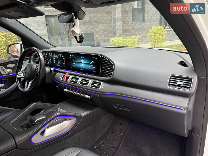 Позашляховик / Кросовер Mercedes-Benz GLE-Class 2020 в Броварах фото 40 Позашляховик / Кросовер Mercedes-Benz GLE-Class 2020 в Броварах