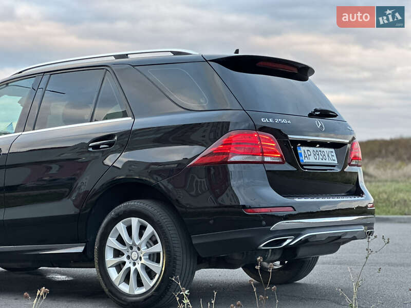 Позашляховик / Кросовер Mercedes-Benz GLE-Class 2016 в Вінниці фото 17 Позашляховик / Кросовер Mercedes-Benz GLE-Class 2016 в Вінниці