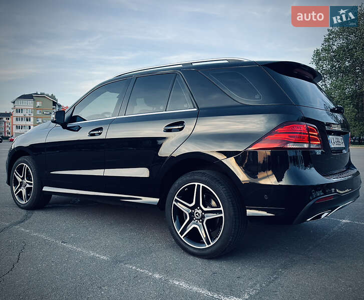 Позашляховик / Кросовер Mercedes-Benz GLE-Class 2016 в Києві фото 23 Позашляховик / Кросовер Mercedes-Benz GLE-Class 2016 в Києві