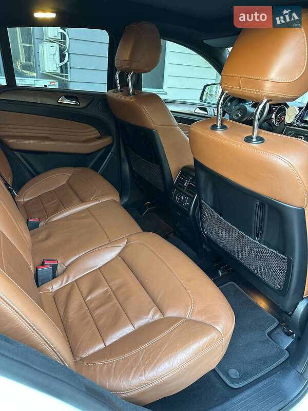 Внедорожник / Кроссовер Mercedes-Benz GLE-Class 2017 в Киеве фото 11 Внедорожник / Кроссовер Mercedes-Benz GLE-Class 2017 в Киеве