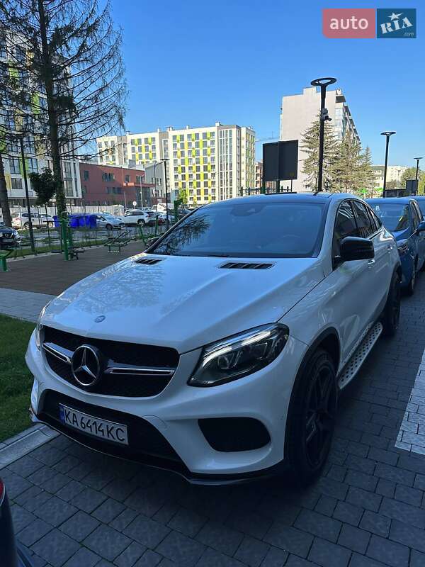 Внедорожник / Кроссовер Mercedes-Benz GLE-Class 2017 в Киеве фото 4 Внедорожник / Кроссовер Mercedes-Benz GLE-Class 2017 в Киеве