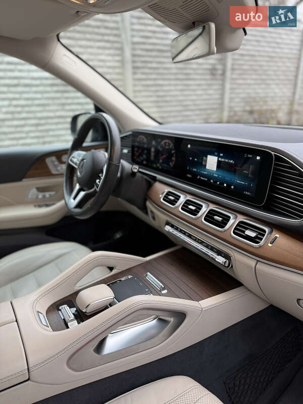 Позашляховик / Кросовер Mercedes-Benz GLE-Class 2019 в Києві фото 15 Позашляховик / Кросовер Mercedes-Benz GLE-Class 2019 в Києві