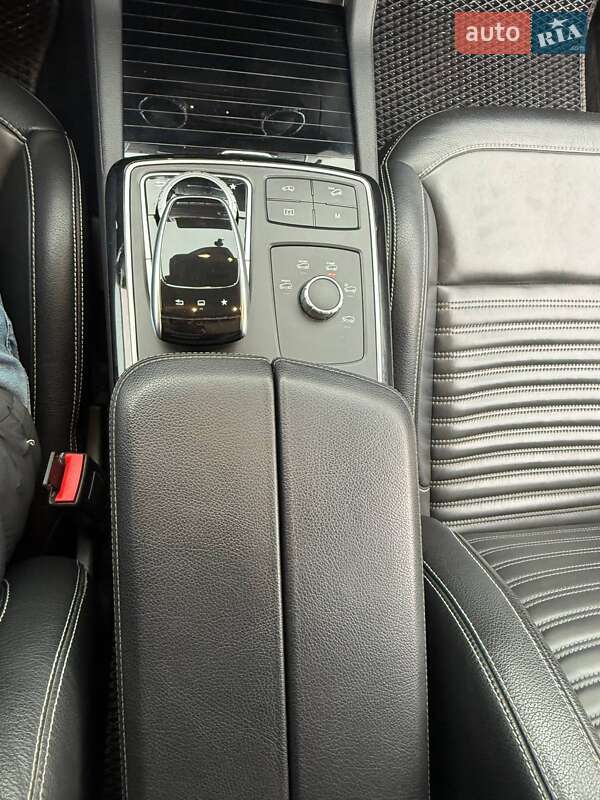 Внедорожник / Кроссовер Mercedes-Benz GLE-Class 2016 в Коростышеве фото 37 Внедорожник / Кроссовер Mercedes-Benz GLE-Class 2016 в Коростышеве