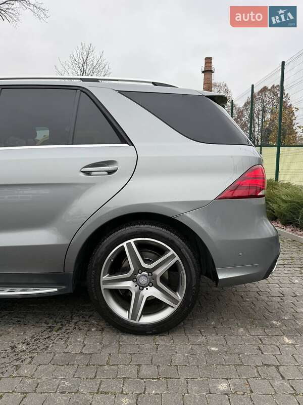 Внедорожник / Кроссовер Mercedes-Benz GLE-Class 2016 в Коростышеве фото 6 Внедорожник / Кроссовер Mercedes-Benz GLE-Class 2016 в Коростышеве