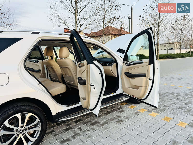 Внедорожник / Кроссовер Mercedes-Benz GLE-Class 2018 в Одессе фото 40 Внедорожник / Кроссовер Mercedes-Benz GLE-Class 2018 в Одессе