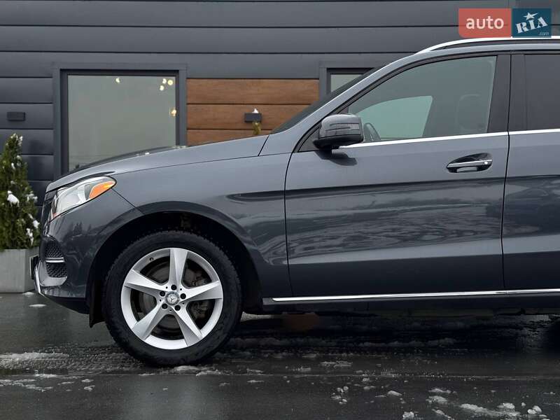 Внедорожник / Кроссовер Mercedes-Benz GLE-Class 2016 в Ровно