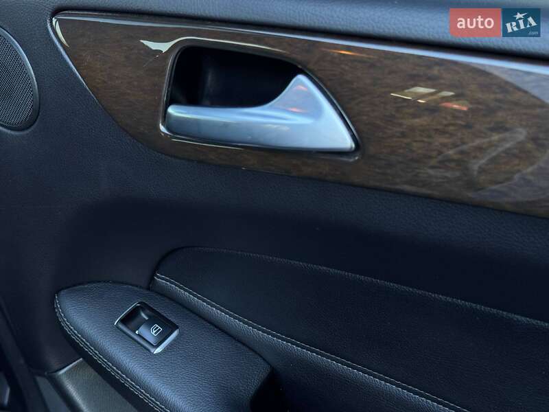 Внедорожник / Кроссовер Mercedes-Benz GLE-Class 2016 в Ровно