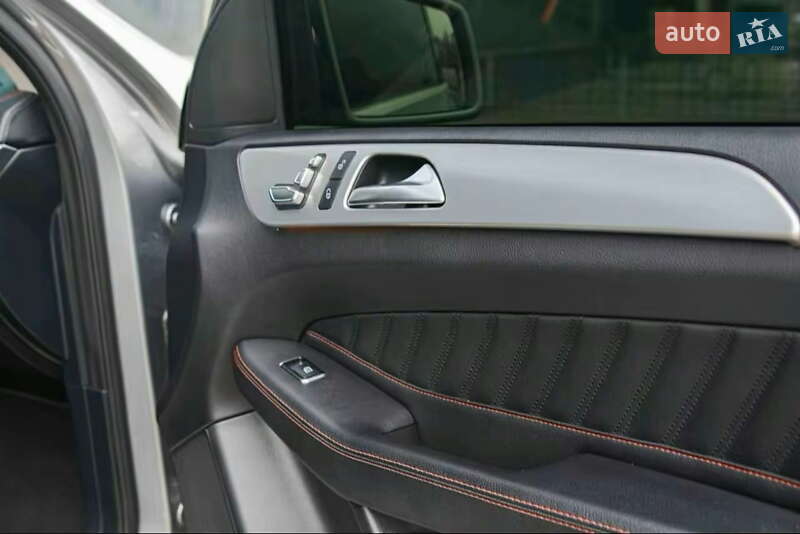 Внедорожник / Кроссовер Mercedes-Benz GLE-Class 2015 в Киеве