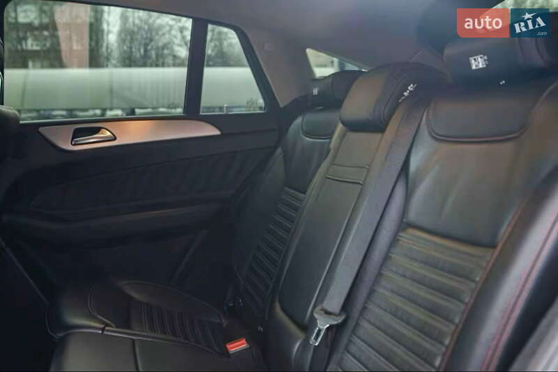 Внедорожник / Кроссовер Mercedes-Benz GLE-Class 2015 в Киеве