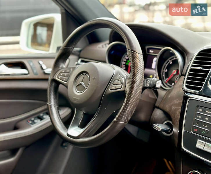 Позашляховик / Кросовер Mercedes-Benz GLE-Class 2017 в Києві фото 30 Позашляховик / Кросовер Mercedes-Benz GLE-Class 2017 в Києві