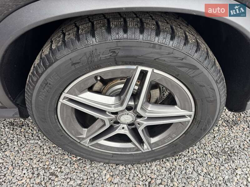Позашляховик / Кросовер Mercedes-Benz GLE-Class 2015 в Тернополі фото 81 Позашляховик / Кросовер Mercedes-Benz GLE-Class 2015 в Тернополі