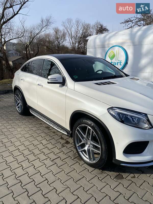 Позашляховик / Кросовер Mercedes-Benz GLE-Class 2015 в Чернівцях