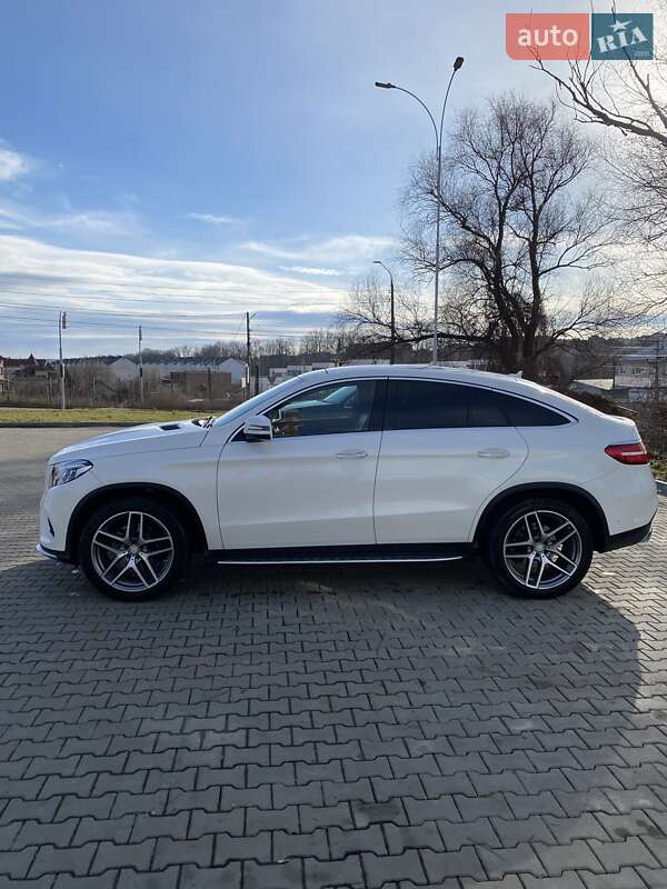 Позашляховик / Кросовер Mercedes-Benz GLE-Class 2015 в Чернівцях