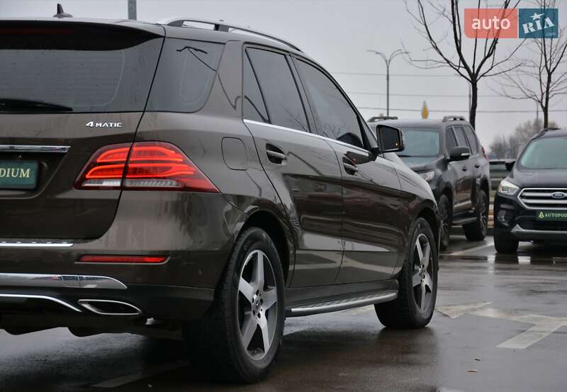 Позашляховик / Кросовер Mercedes-Benz GLE-Class 2015 в Києві фото 20 Позашляховик / Кросовер Mercedes-Benz GLE-Class 2015 в Києві
