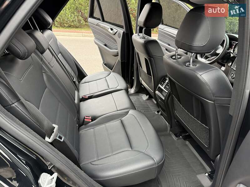 Позашляховик / Кросовер Mercedes-Benz GLE-Class 2017 в Києві фото 37 Позашляховик / Кросовер Mercedes-Benz GLE-Class 2017 в Києві