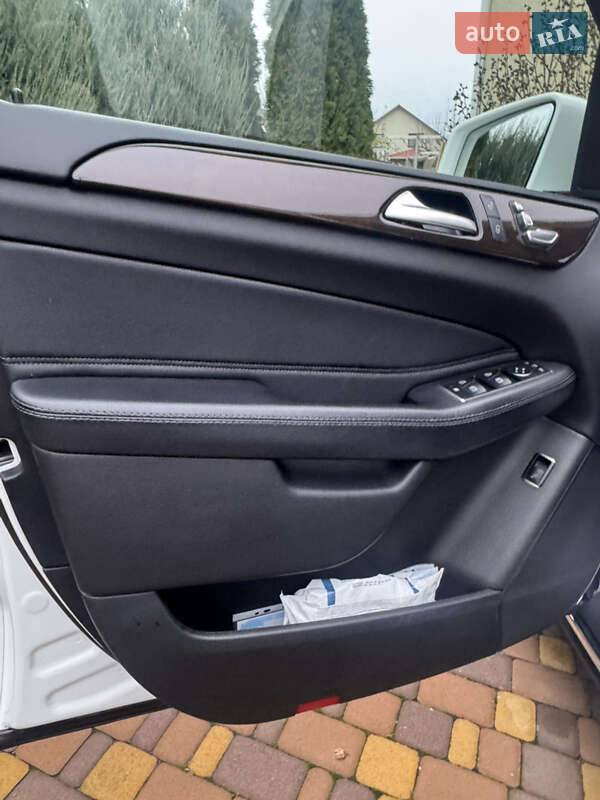 Позашляховик / Кросовер Mercedes-Benz GLE-Class 2017 в Києві фото 21 Позашляховик / Кросовер Mercedes-Benz GLE-Class 2017 в Києві