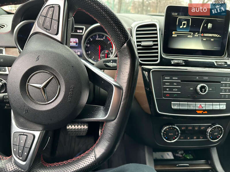 Внедорожник / Кроссовер Mercedes-Benz GLE-Class 2017 в Киеве фото 4 Внедорожник / Кроссовер Mercedes-Benz GLE-Class 2017 в Киеве