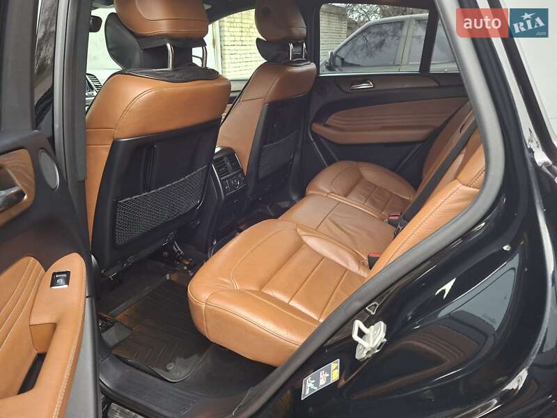 Внедорожник / Кроссовер Mercedes-Benz GLE-Class 2015 в Врадиевке фото 21 Внедорожник / Кроссовер Mercedes-Benz GLE-Class 2015 в Врадиевке
