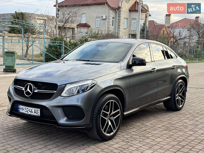 Mercedes-Benz GLE-Class 2017 Mercedes-Benz GLE-Class 2017