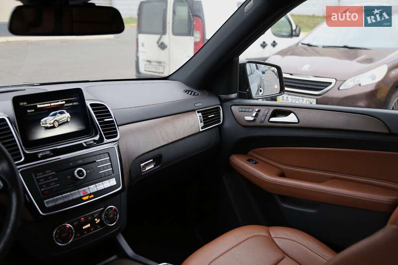 Позашляховик / Кросовер Mercedes-Benz GLE-Class 2017 в Києві