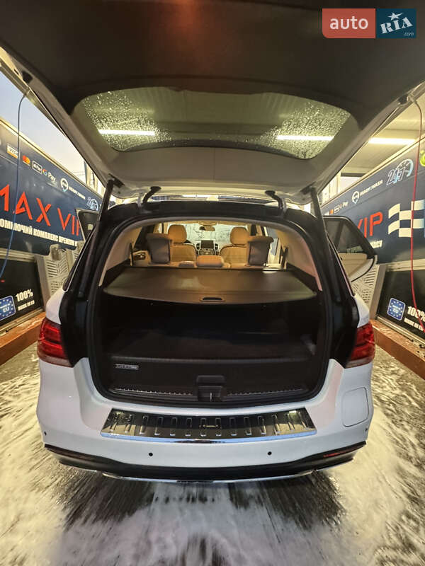 Внедорожник / Кроссовер Mercedes-Benz GLE-Class 2016 в Белой Церкви фото 16 Внедорожник / Кроссовер Mercedes-Benz GLE-Class 2016 в Белой Церкви