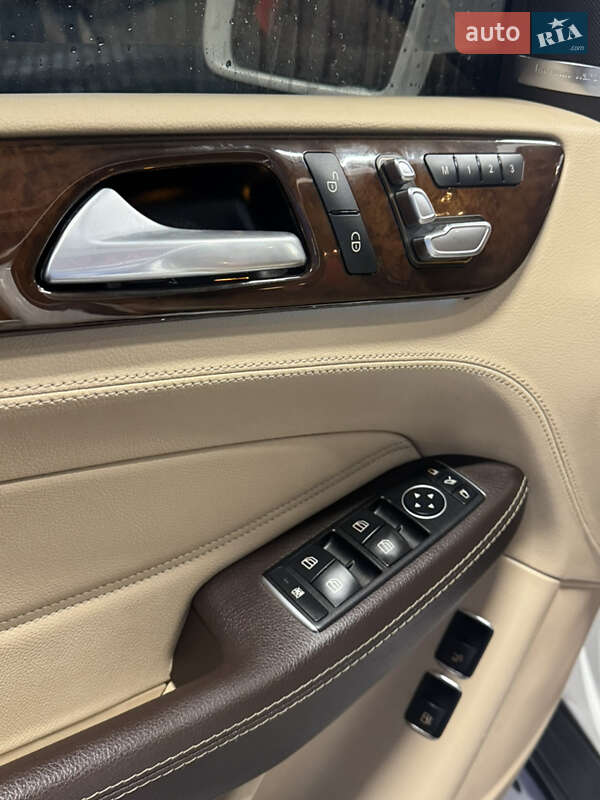 Внедорожник / Кроссовер Mercedes-Benz GLE-Class 2016 в Белой Церкви фото 21 Внедорожник / Кроссовер Mercedes-Benz GLE-Class 2016 в Белой Церкви