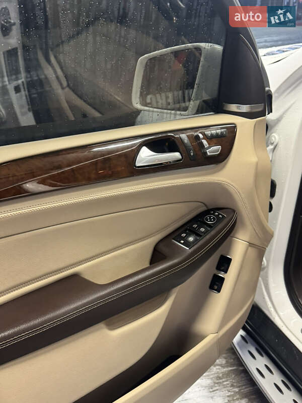 Внедорожник / Кроссовер Mercedes-Benz GLE-Class 2016 в Белой Церкви фото 23 Внедорожник / Кроссовер Mercedes-Benz GLE-Class 2016 в Белой Церкви