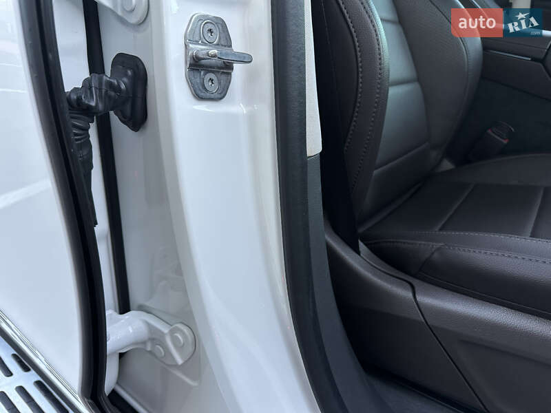 Внедорожник / Кроссовер Mercedes-Benz GLE-Class 2020 в Житомире