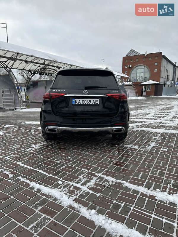 Внедорожник / Кроссовер Mercedes-Benz GLE-Class 2022 в Киеве