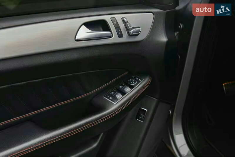 Внедорожник / Кроссовер Mercedes-Benz GLE-Class 2015 в Киеве