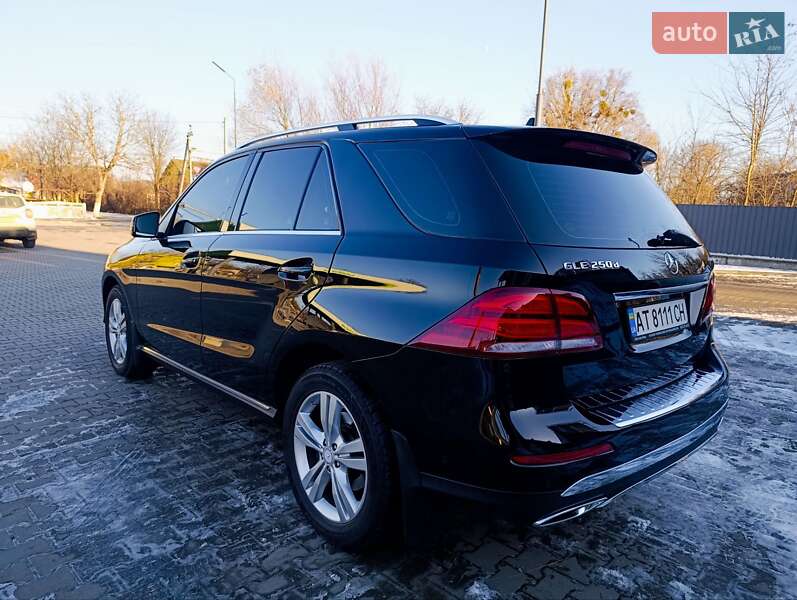 Внедорожник / Кроссовер Mercedes-Benz GLE-Class 2016 в Коломые фото 8 Внедорожник / Кроссовер Mercedes-Benz GLE-Class 2016 в Коломые