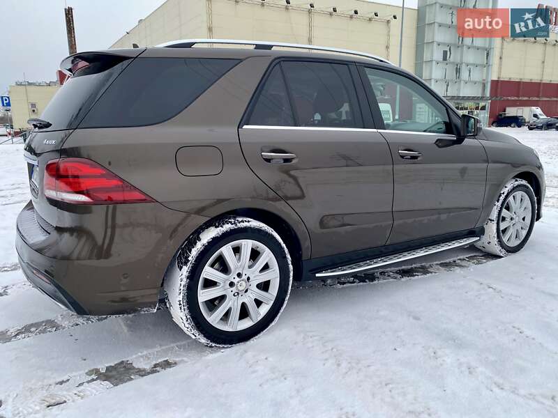 Внедорожник / Кроссовер Mercedes-Benz GLE-Class 2015 в Киеве фото 3 Внедорожник / Кроссовер Mercedes-Benz GLE-Class 2015 в Киеве