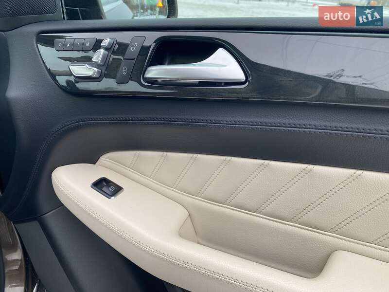 Внедорожник / Кроссовер Mercedes-Benz GLE-Class 2015 в Киеве фото 23 Внедорожник / Кроссовер Mercedes-Benz GLE-Class 2015 в Киеве