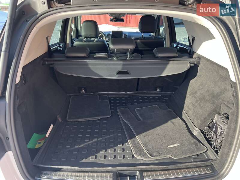 Внедорожник / Кроссовер Mercedes-Benz GLE-Class 2016 в Киеве фото 17 Внедорожник / Кроссовер Mercedes-Benz GLE-Class 2016 в Киеве