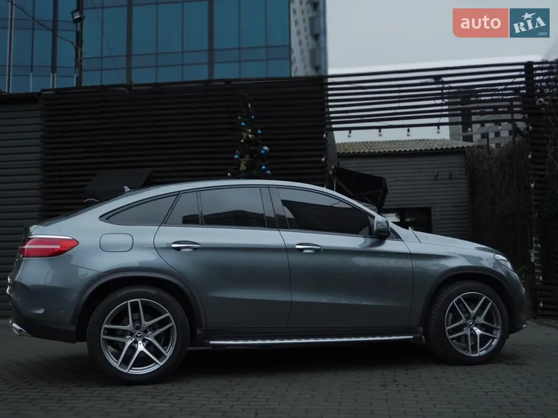 Mercedes-Benz GLE-Class