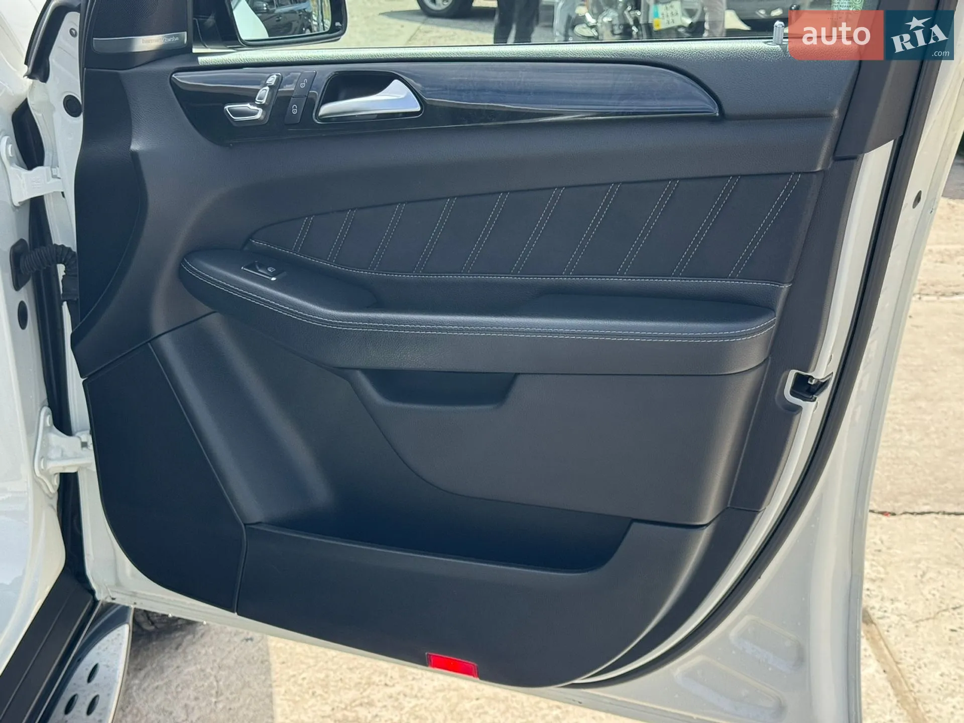 2018 Mercedes-Benz GLE - мініатюра 31