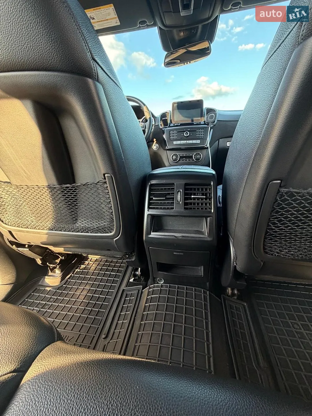 2016 Mercedes-Benz GLE - мініатюра 35
