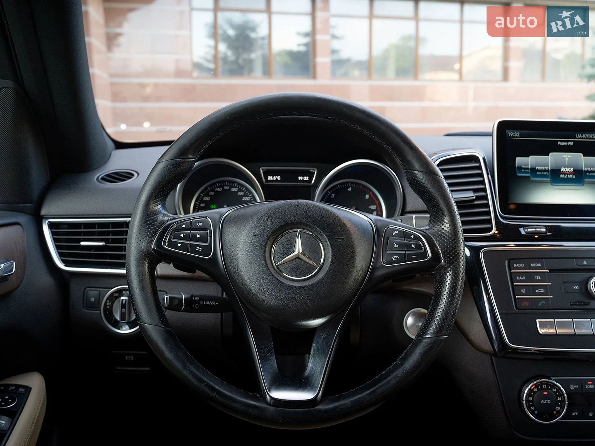 2015 Mercedes-Benz GLE - мініатюра 13