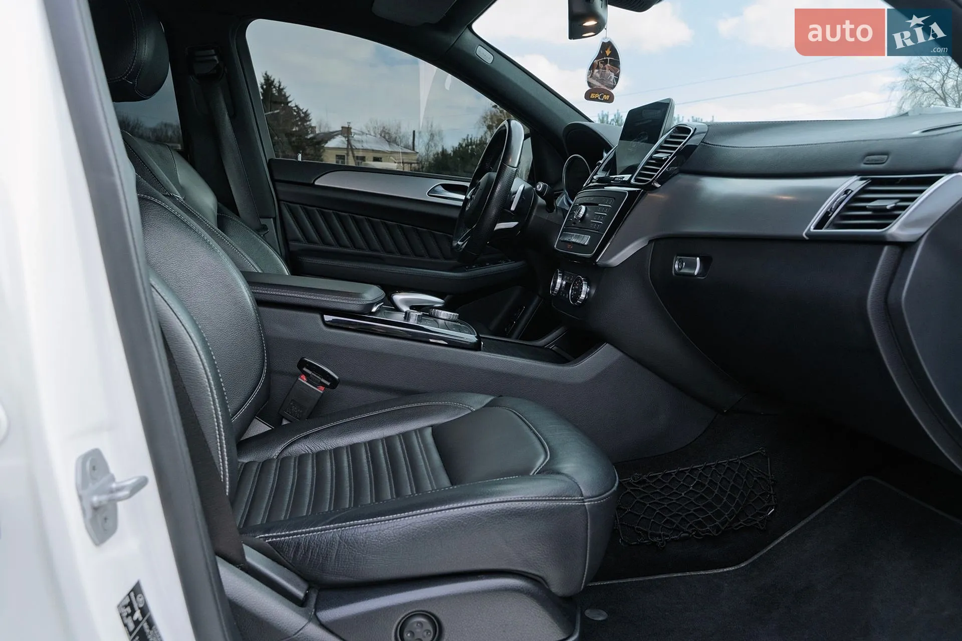 2016 Mercedes-Benz GLE - мініатюра 42