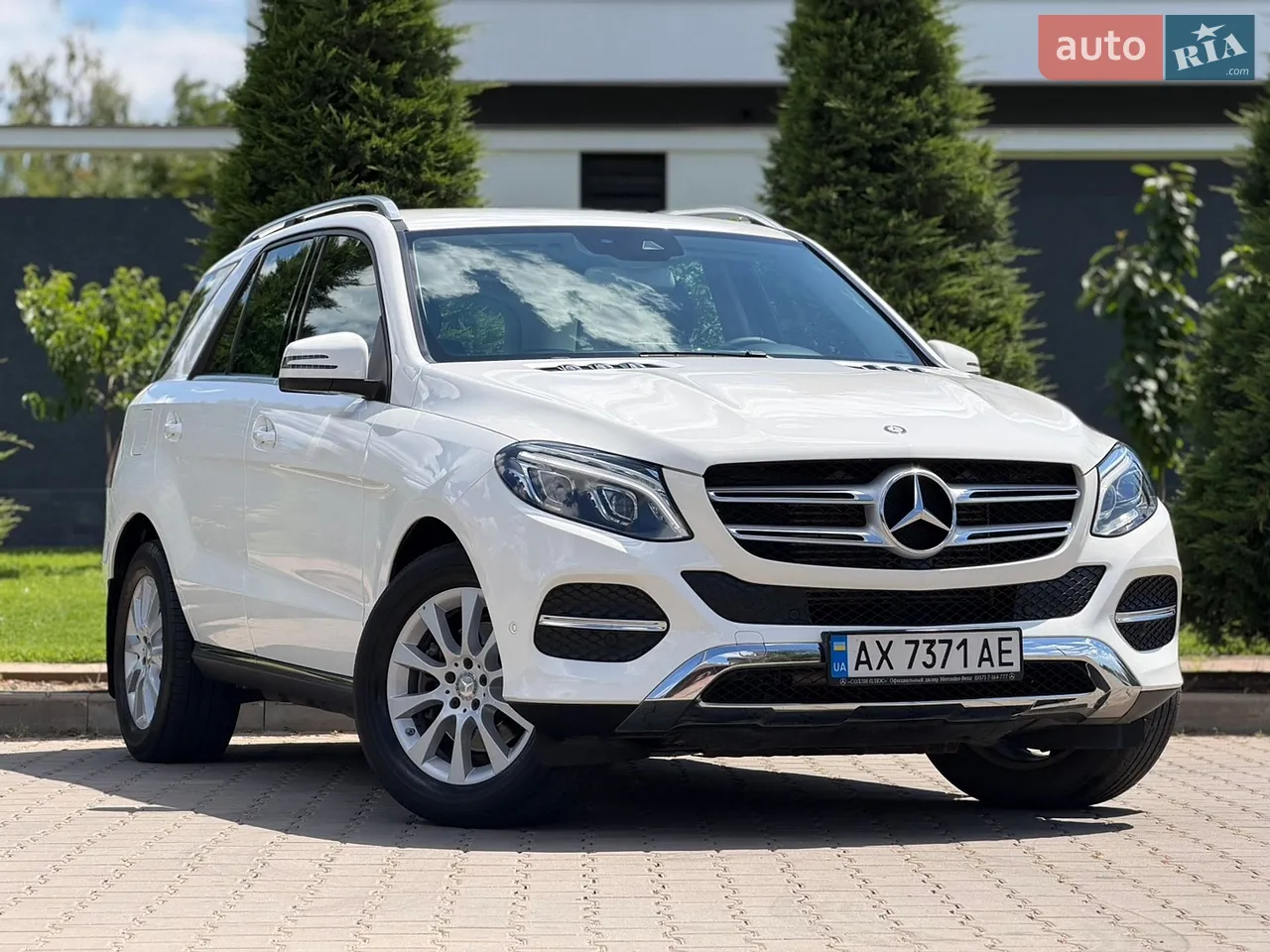 2015 Mercedes-Benz GLE - мініатюра 15