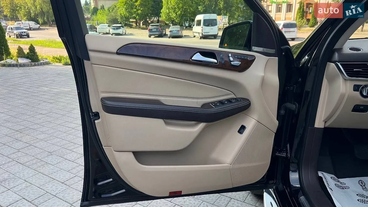 2016 Mercedes-Benz GLE - мініатюра 26
