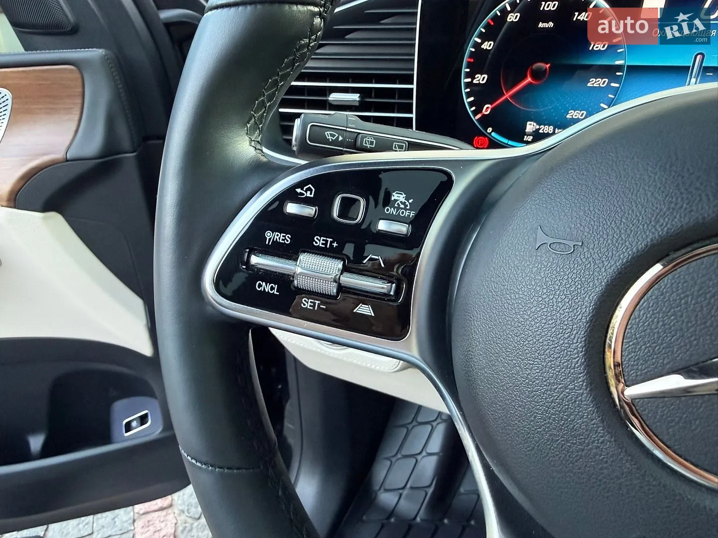 2022 Mercedes-Benz GLE - мініатюра 27