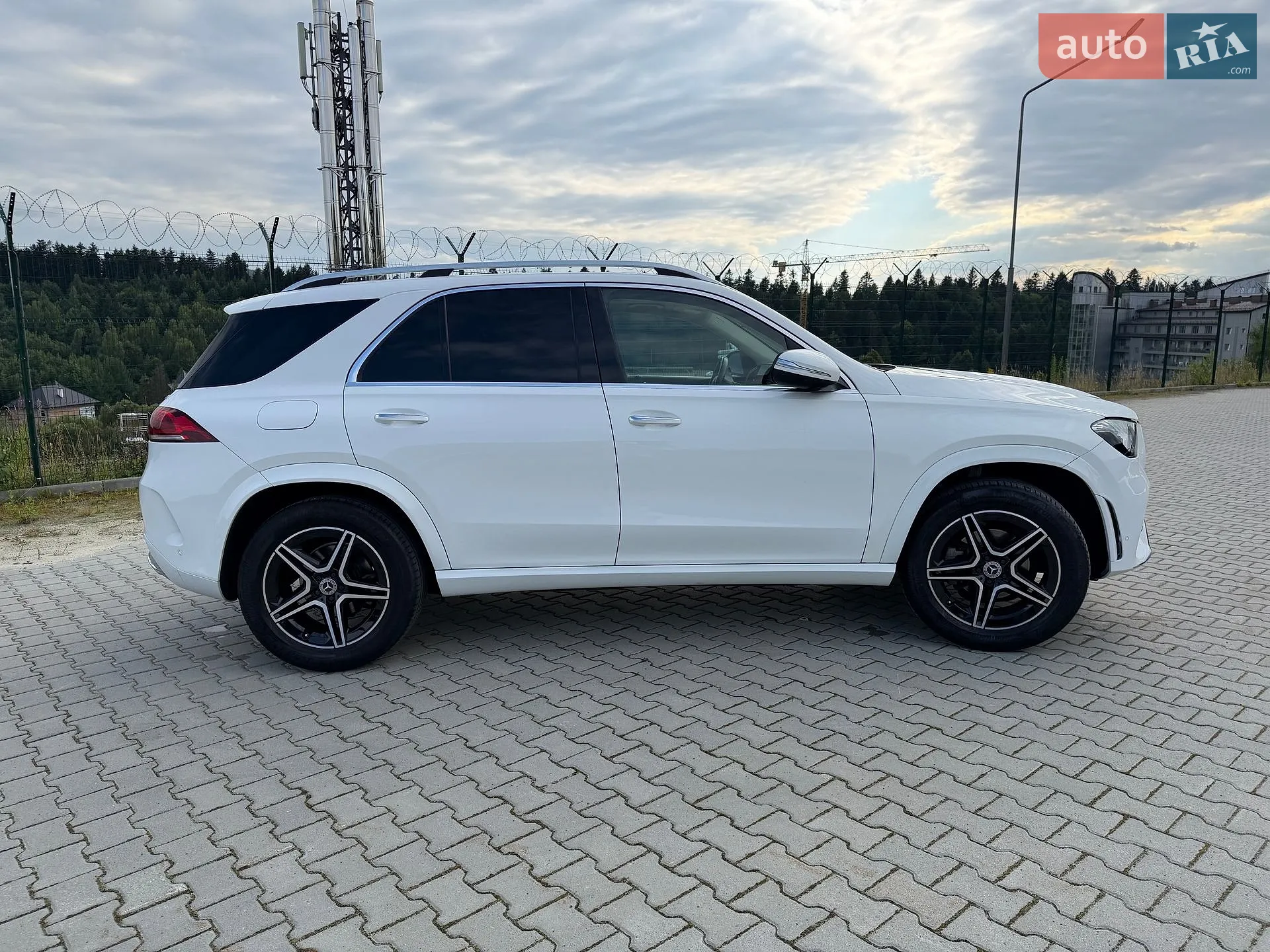 2019 Mercedes-Benz GLE - мініатюра 32