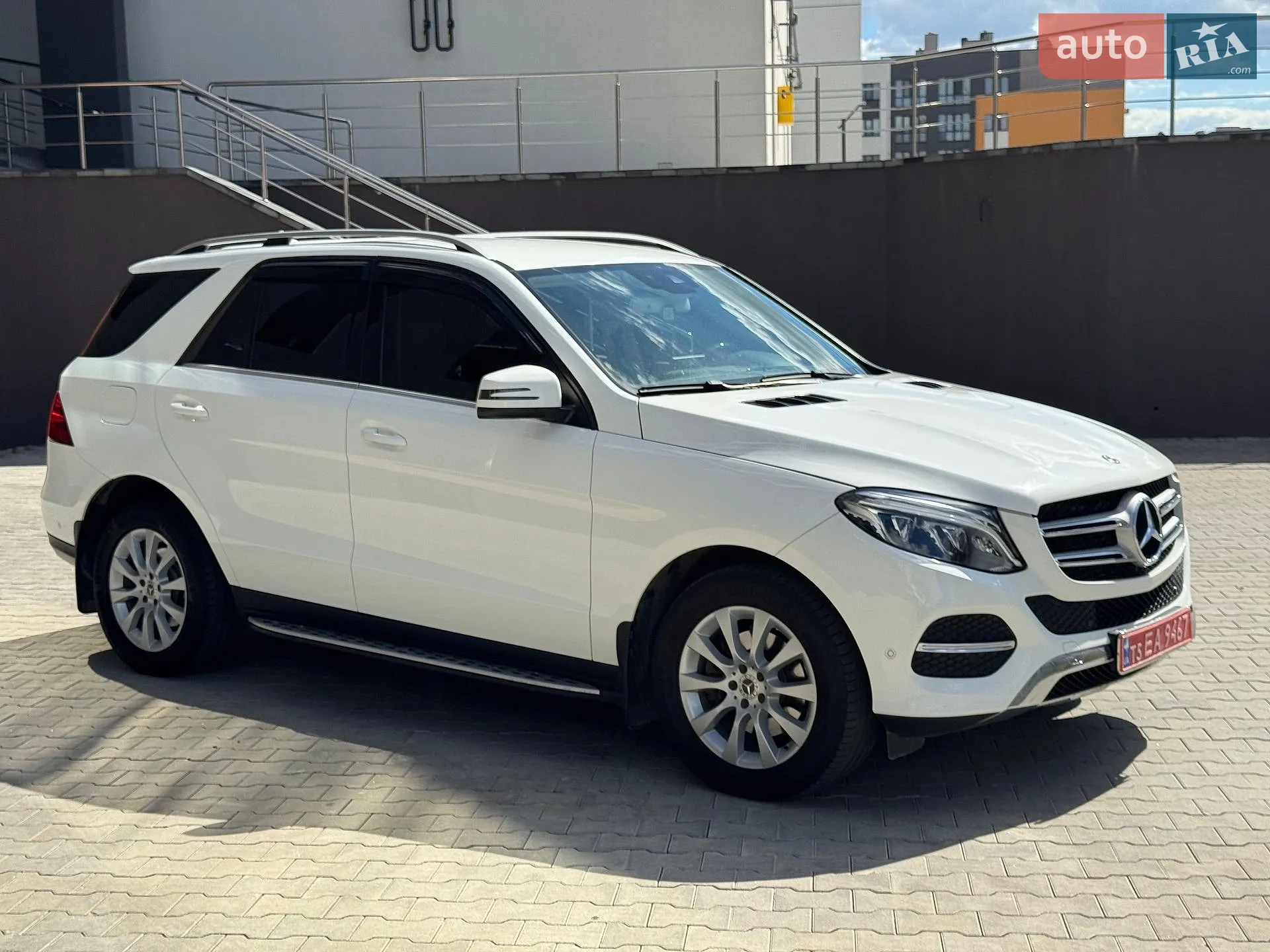 2017 Mercedes-Benz GLE - мініатюра 14